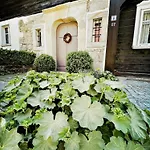 Holiday home Lovingly Restored Half-timbered House From 1684 *