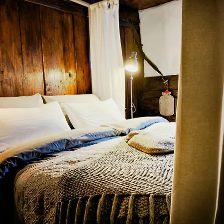 Lovingly Restored Half-timbered House From 1684 Vakantiehuis *